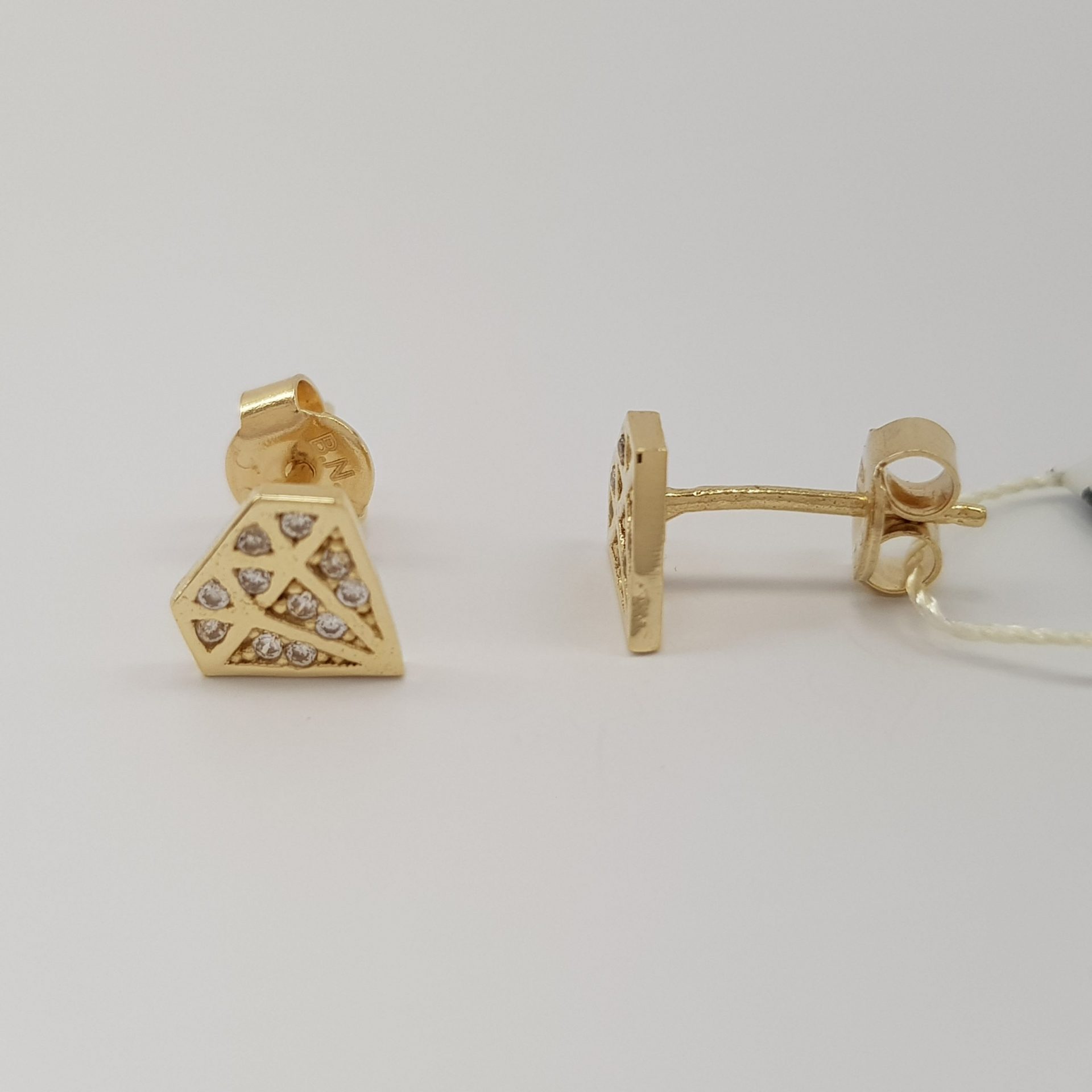 Kolczyki w kształcie diamentów z cyrkoniami