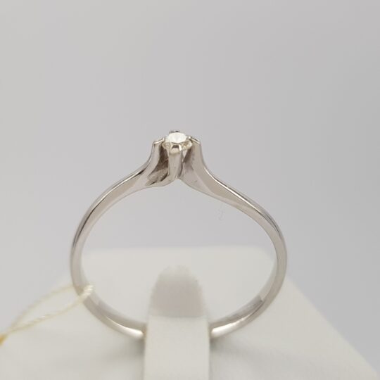 Elegancki pierścionek zaręczynowy z białego złota próby 585 z brylantem 0,07 ct