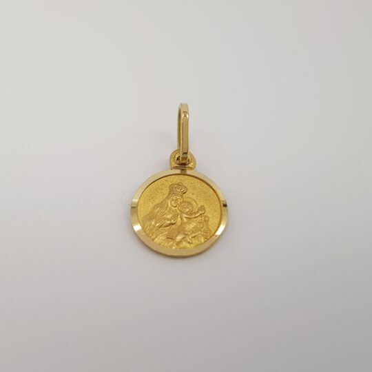 Delikatny medalik złoty z wizerunkiem Matki Boskiej
